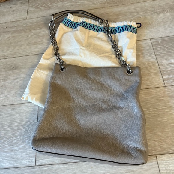 Tory Burch Frida Swingpack pebble Leather Shoulder Crossbody Bag Purse silver - Picture 7 of 11